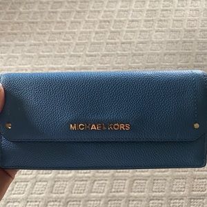 Michael Kors Other - Micheal Kors Jet Set Large Trifold Wallet Michael Kors Other - Micheal Kors Jet Set Large Trifold Wallet